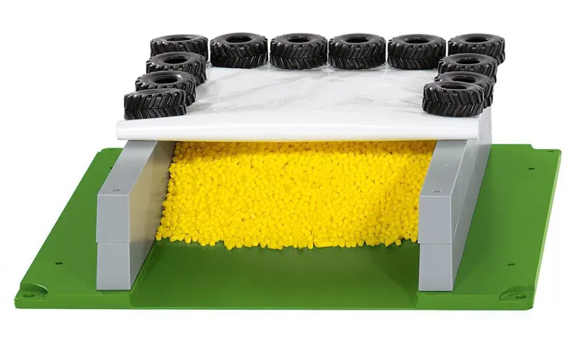 Siku Silage Clamp with Cover Tyres and Grain